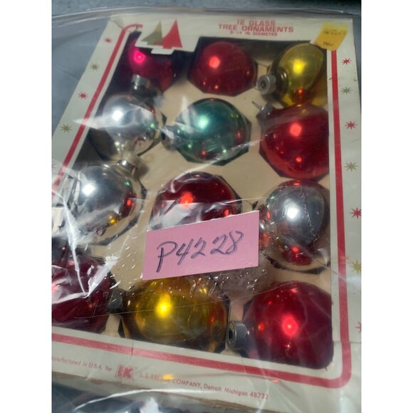Vintage 12-Piece Glass Christmas Tree Ornaments Set - Red Green Silver Gold Roun - Picture 10 of 10
